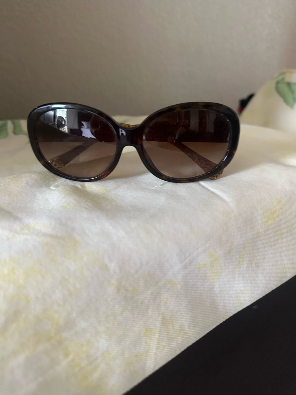 Coach Tortoiseshell Brown Gradient Oversized Sunglasses
